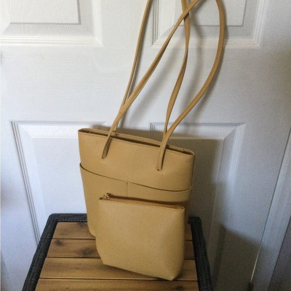 Handbag with Zippered Bag Insert